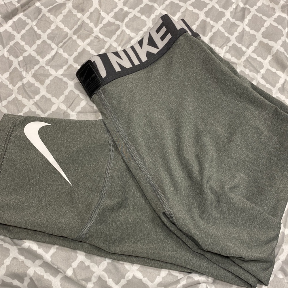 Nike Pro Dri-Fit. - Picture 5 of 6